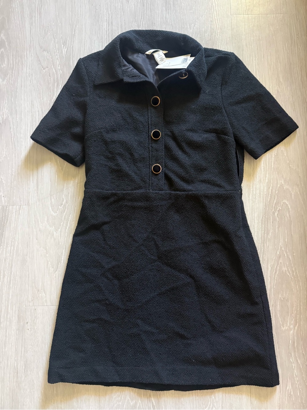 H&M Black Short-Sleeve Textured Shift Dress
